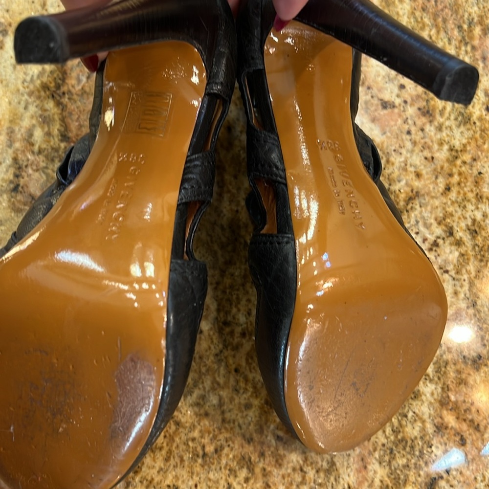 Givenchy Beautiful Barely Worn Open Toe Heels! - image 8